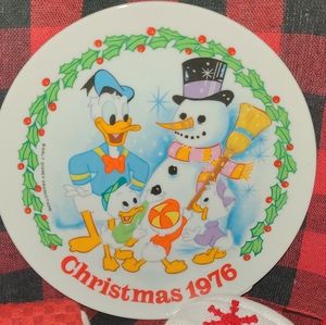 Vintage Disney Christmas 1976 Collector’s Plate